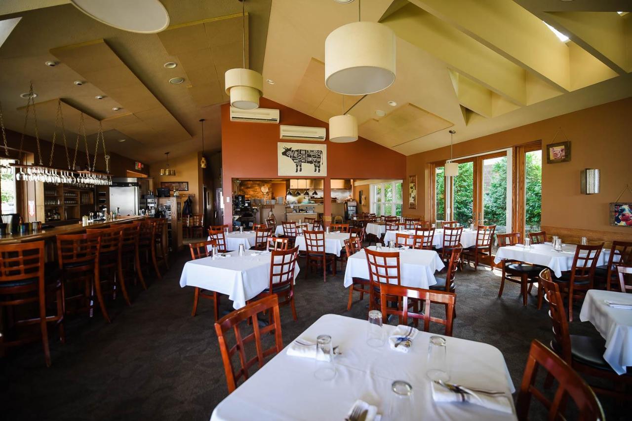 The Lakehouse Inn Geneva Esterno foto
